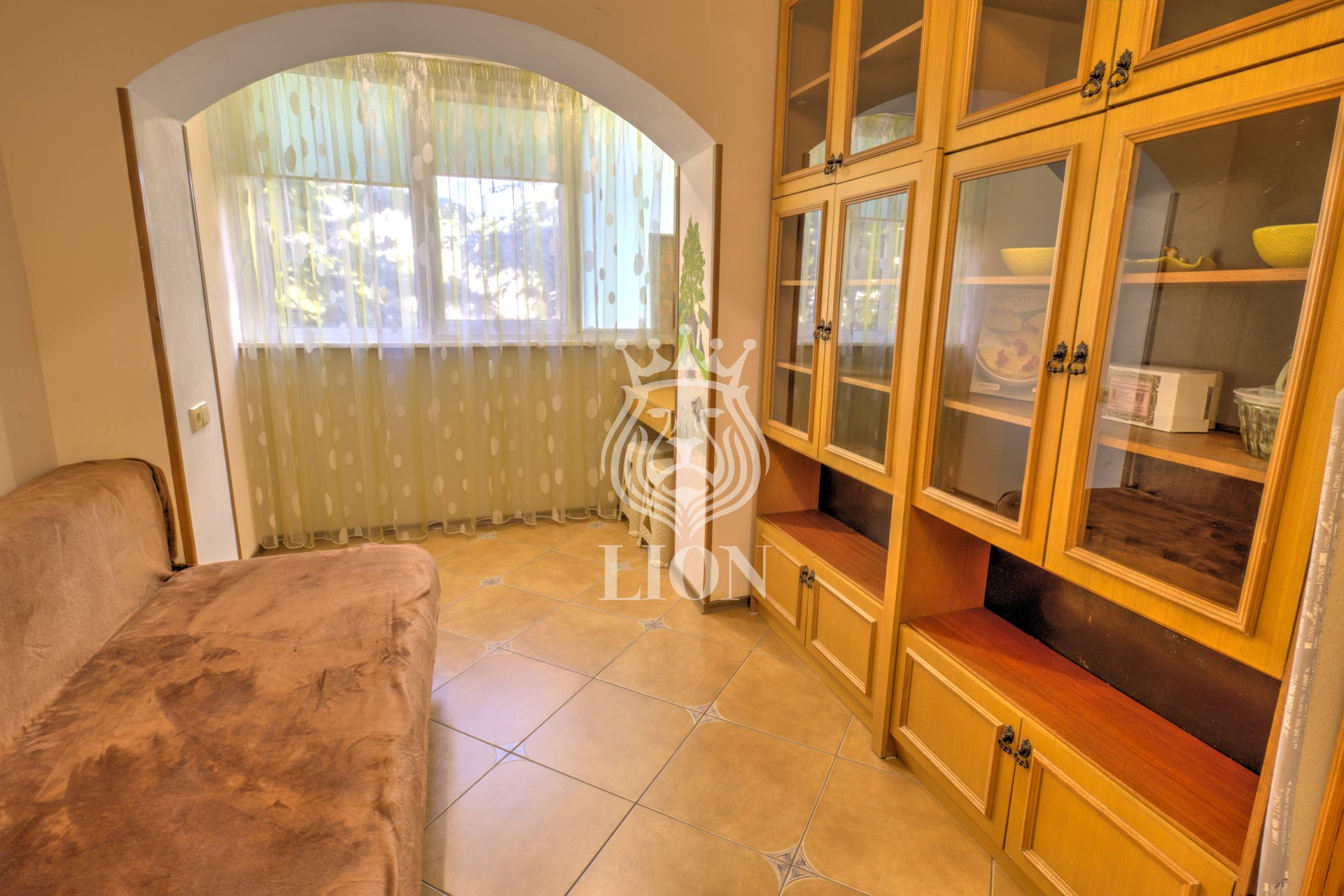 3-к квартира 65 м² 3/5 эт., Октябрьская — фото 8