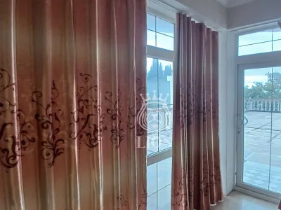 1-к апартаменты 34 м² 2/9 эт., Набережная — миниатюра 2