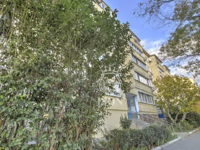3-к квартира 66 м² 5/5 эт., Судакская — миниатюра 25