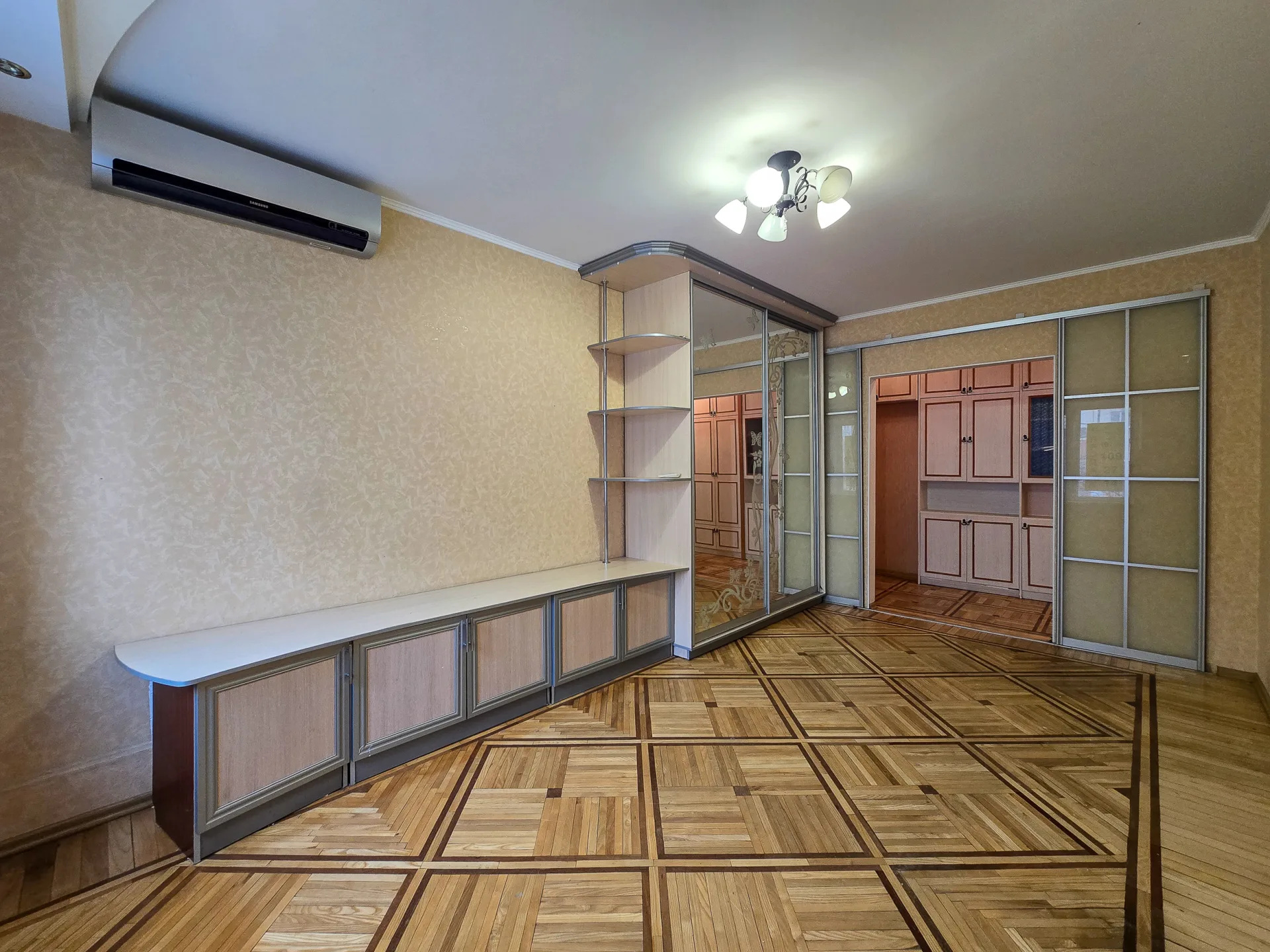3-к квартира 62.5 м² 3/9 эт., Победы пр-кт