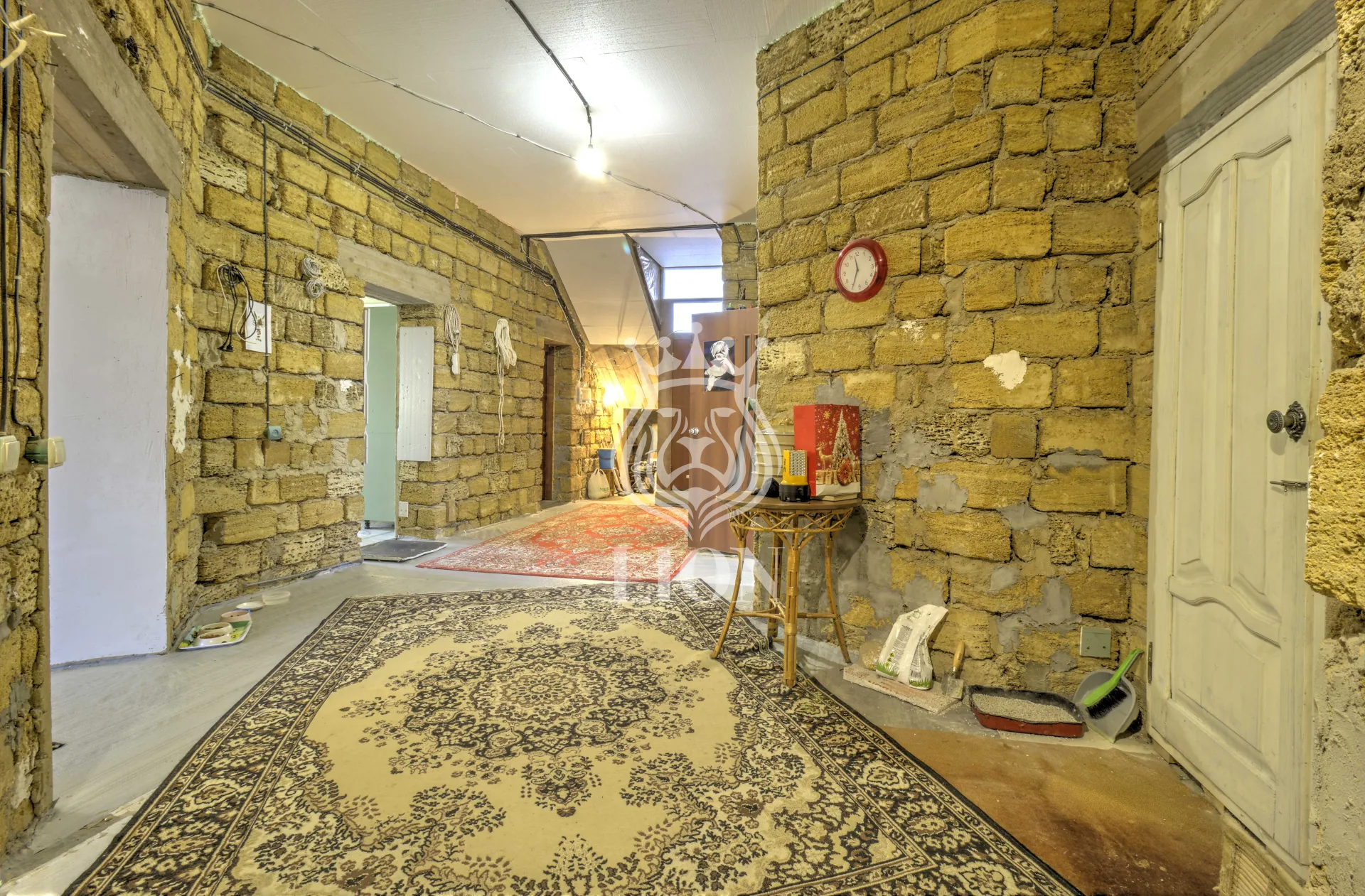 Дом 307.6 м² на 9.32 сот., Заречное