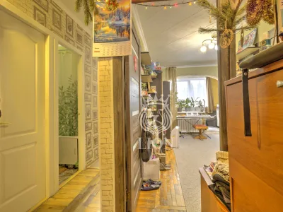2-к квартира 55.7 м² 5/5 эт., Виноградная