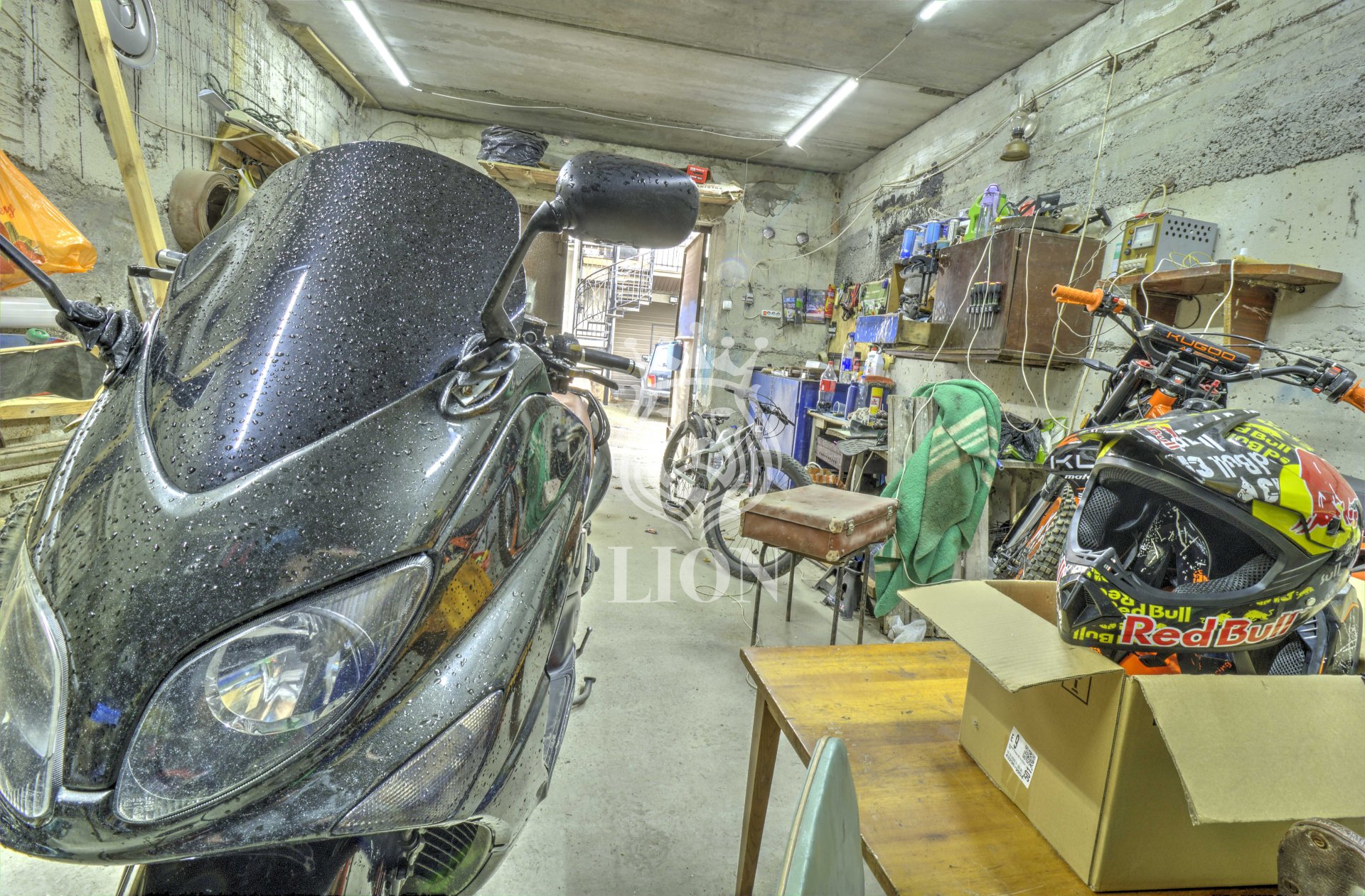 Гараж 62.8 м², Алушта — фото 2