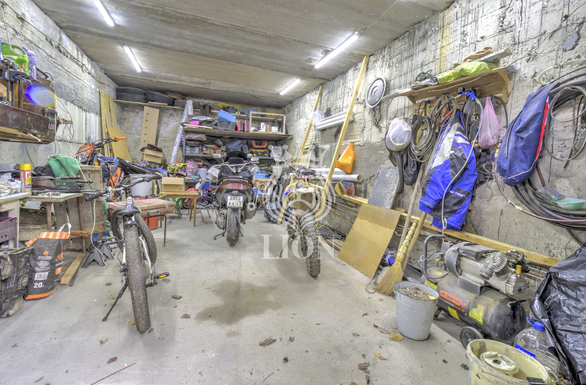 Гараж 62.8 м², Алушта — фото 3