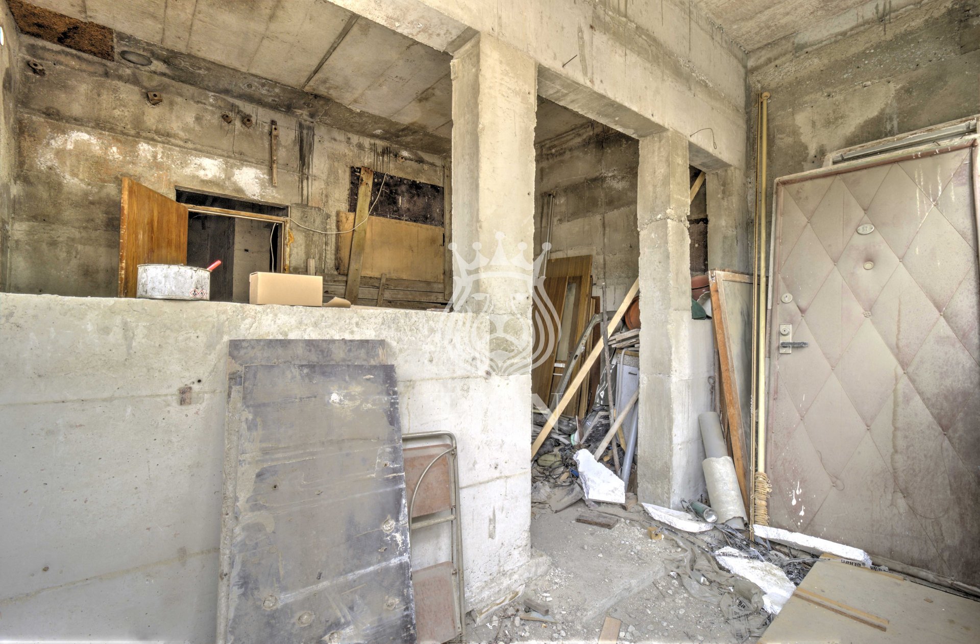 Гараж 62.8 м², Алушта — фото 7