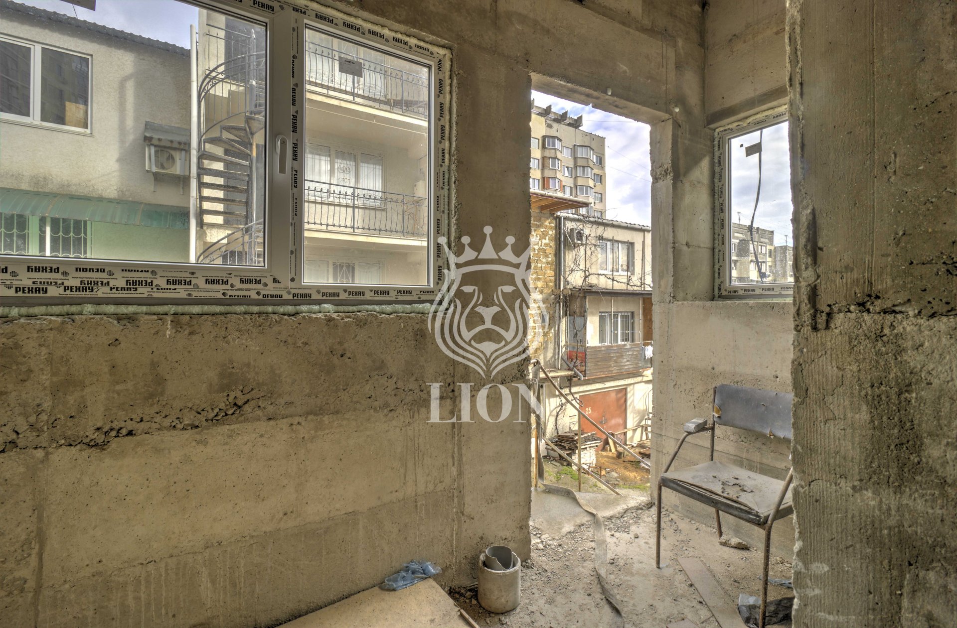 Гараж 62.8 м², Алушта — фото 10