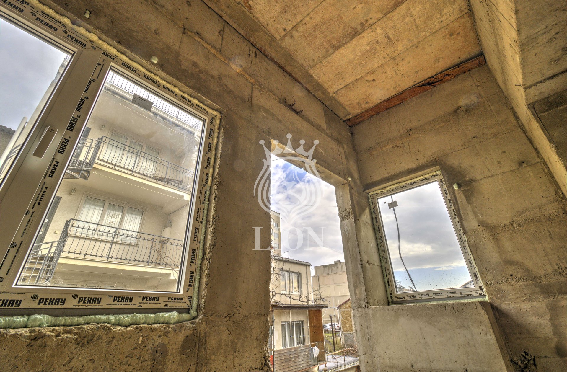 Гараж 62.8 м², Алушта — фото 14