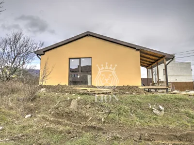 Дом 72 м² на 6 сот., Алушта