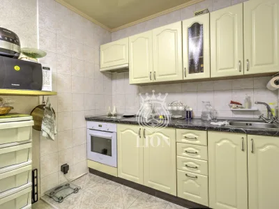 2-к квартира 79.1 м² 2/5 эт., Октябрьская — миниатюра 7