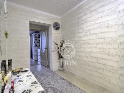 2-к квартира 79.1 м² 2/5 эт., Октябрьская — миниатюра 12