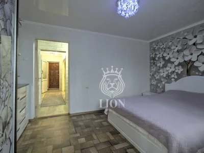 2-к квартира 79.1 м² 2/5 эт., Октябрьская — миниатюра 20