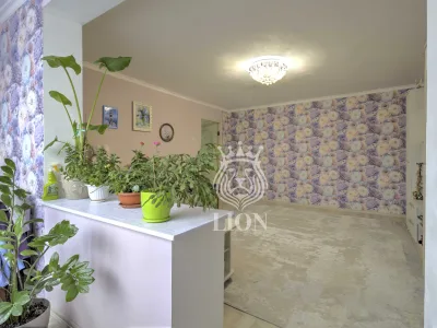 2-к квартира 79.1 м² 2/5 эт., Октябрьская — миниатюра 27