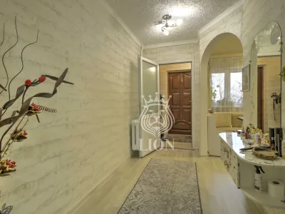 2-к квартира 79.1 м² 2/5 эт., Октябрьская — миниатюра 32