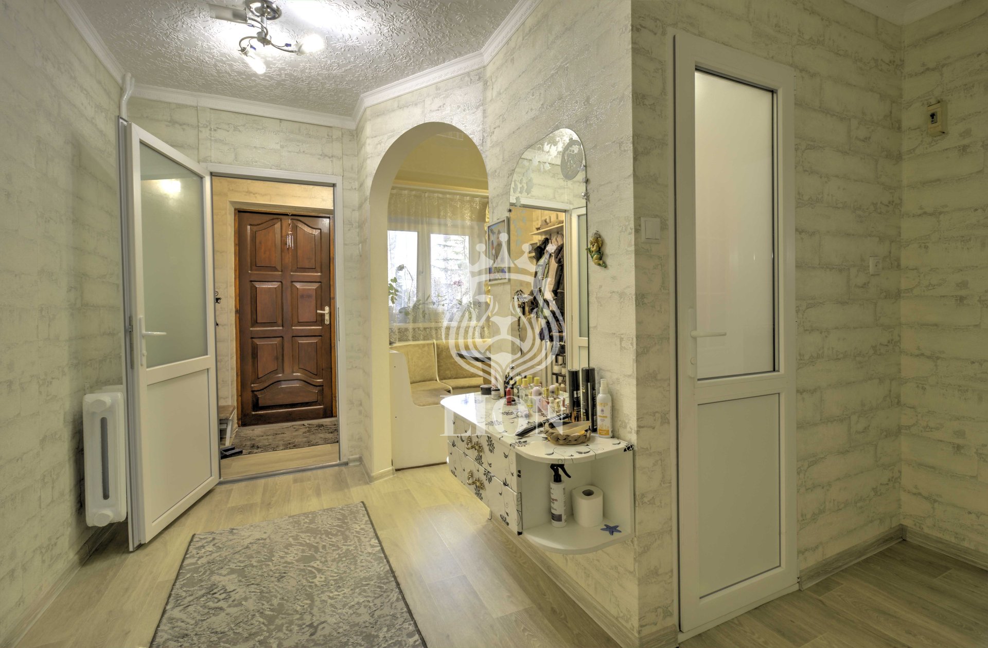 2-к квартира 79.1 м² 2/5 эт., Октябрьская — фото 1