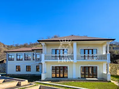 Дом 400 м² на 7 сот., Малореченское