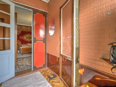 2-к квартира 58 м² 2/2 эт., 15 Апреля