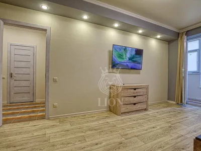 1-к квартира 43 м² 6/9 эт., 60 лет СССР — миниатюра 8