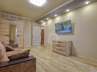 1-к квартира 43 м² 6/9 эт., 60 лет СССР — миниатюра 10