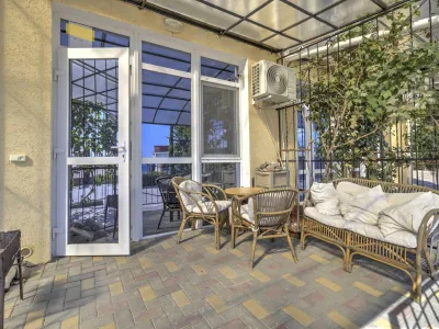 1-к апартаменты 50 м² 1/3 эт., пер. Курортный