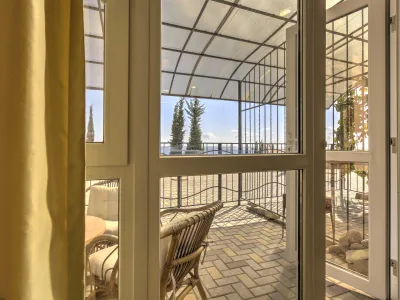 1-к апартаменты 50 м² 1/3 эт., пер. Курортный — миниатюра 17