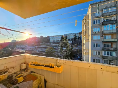 2-к квартира 56 м² 8/9 эт., Морская — миниатюра 13
